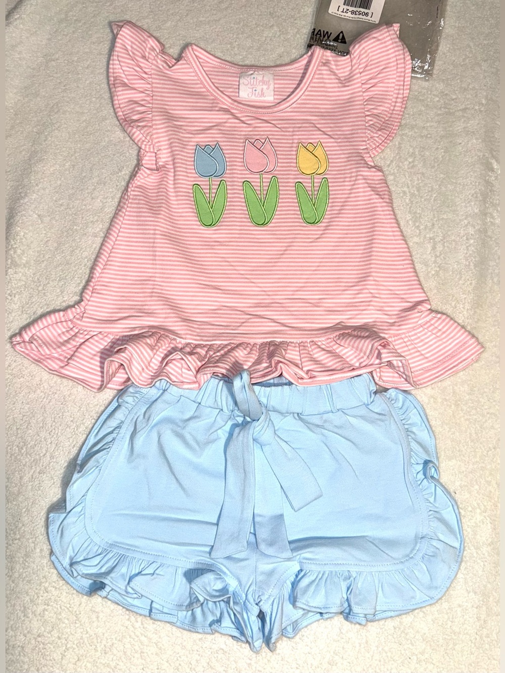 Stitchy Fish “Spring Blooms” Applique Diaper Set, size 2T, brand new